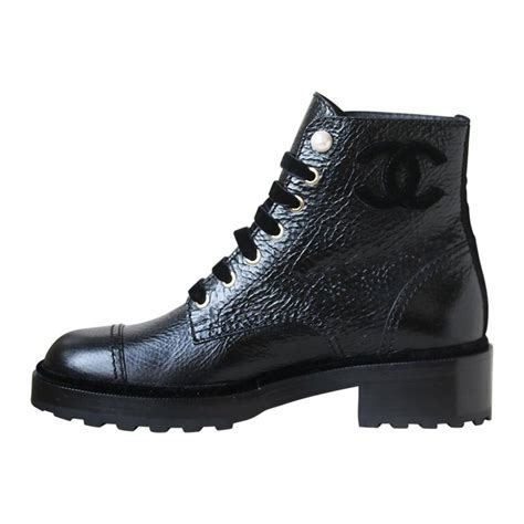 women chanel boots leather black 2019-01 34|Chanel boots with pearl heel.